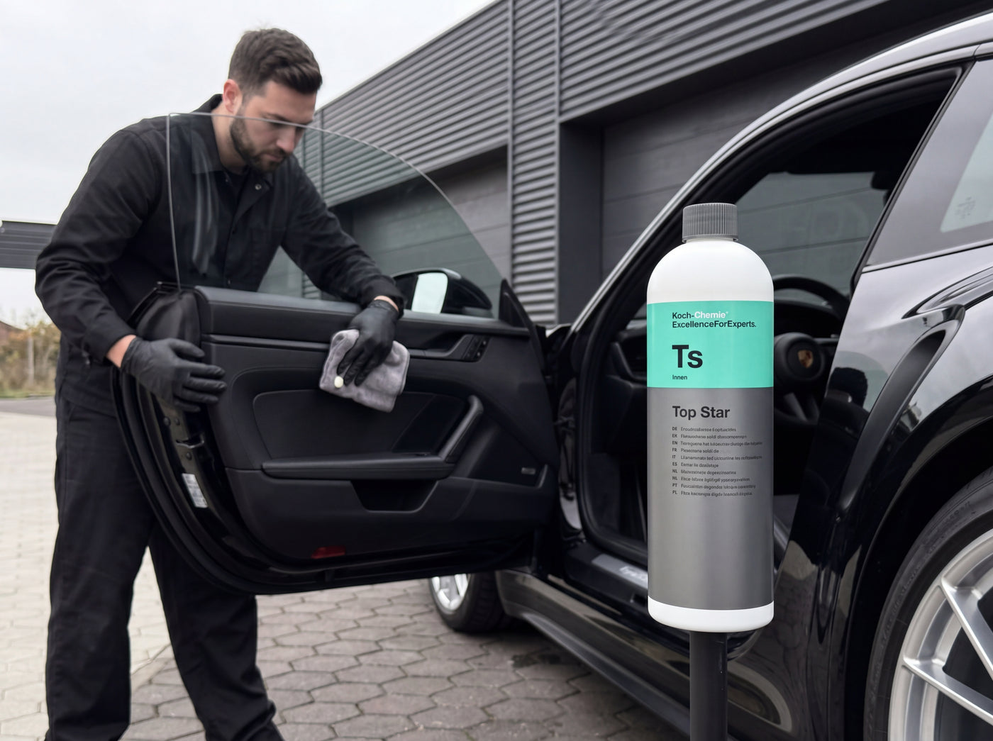 Detailing1 Hero: Kunststoffpflege — Innenraum mit Top Star Ts (Desktop)