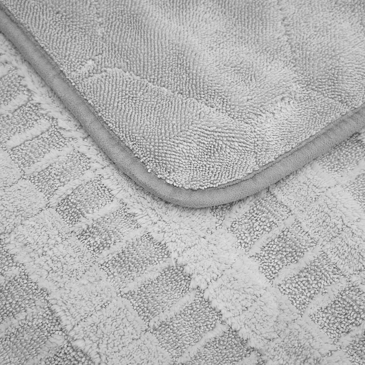 "Striped 2.0" Hybrid Fiber Blend Microfiber Drying Towel (950 GSM)