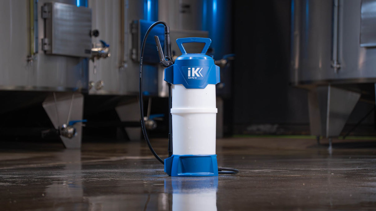 "iK Alk" Pro 12 Pressure Sprayer (Alkaline)